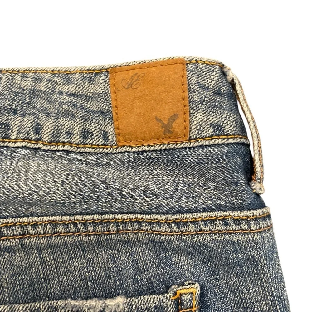 American Eagle distressed Bermuda jean shorts / jorts cutoffs